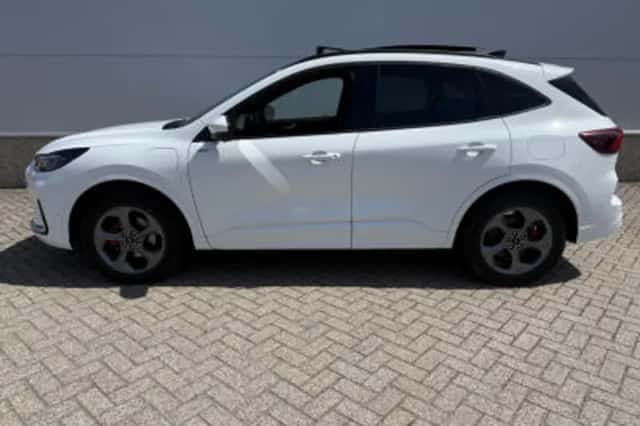 Ford Kuga (2025) thumbnail 6
