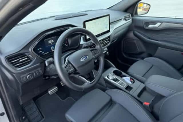 Ford Kuga (2026) thumbnail 5