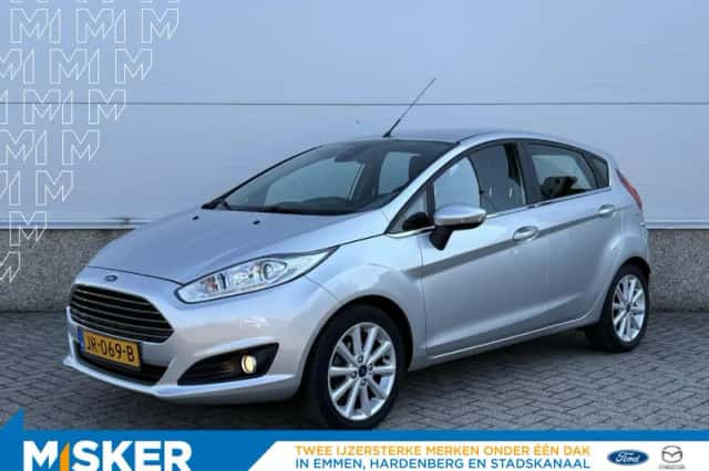 Ford Fiesta (2016) thumbnail 1
