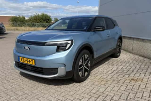 Ford Explorer (2025) thumbnail 5