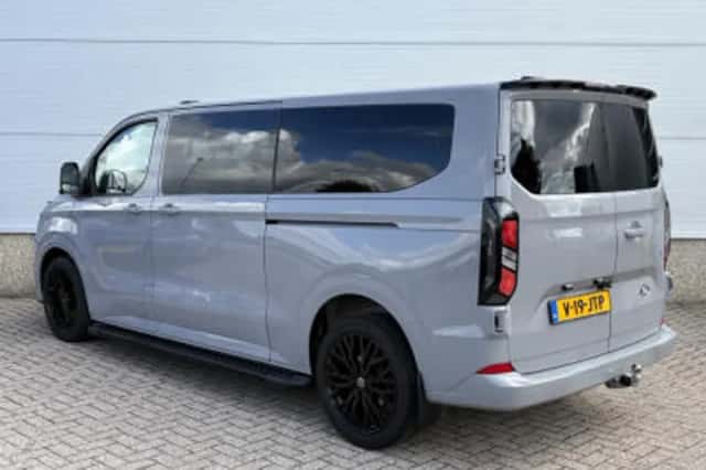 Ford Transit Custom (2024) thumbnail 3