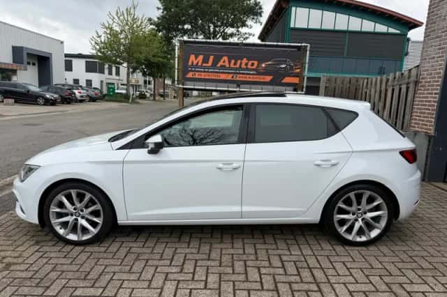 SEAT Leon (2017) thumbnail 6