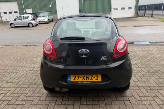 Ford Ka (2012) thumbnail 4