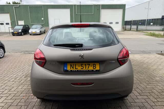 Peugeot 208 (2017) thumbnail 4