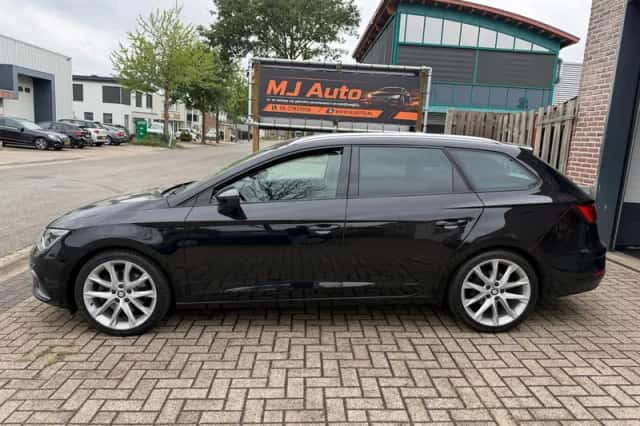 SEAT Leon (2018) thumbnail 6