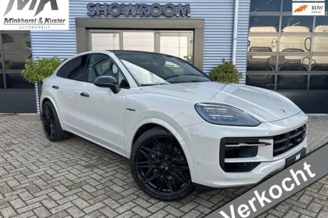 Porsche Cayenne Coupé (2024) thumbnail 1