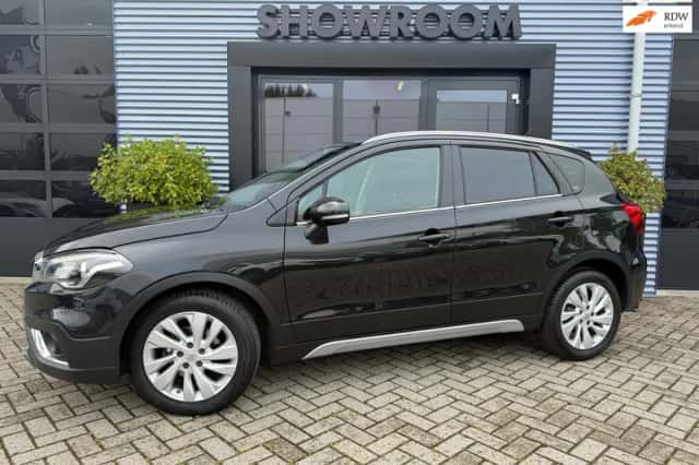 Suzuki S-Cross (2019) thumbnail 1