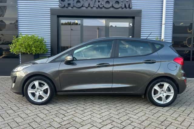 Ford Fiesta (2017) thumbnail 2