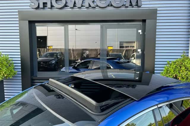 Honda Civic (2018) thumbnail 2