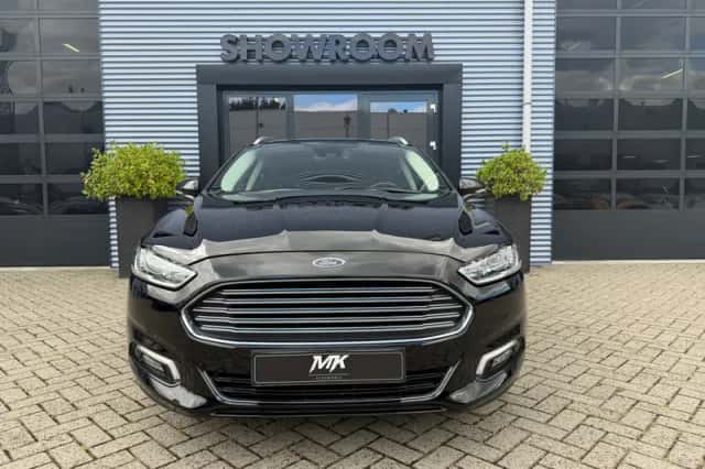 Ford Mondeo (2018) thumbnail 3
