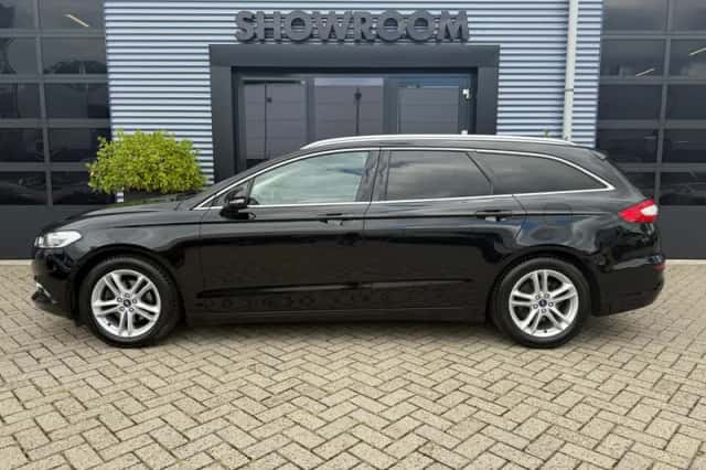 Ford Mondeo (2018) thumbnail 4
