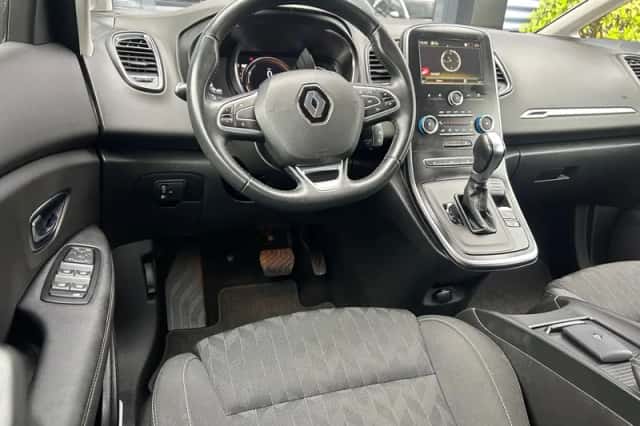 Renault Grand Scénic (2020) thumbnail 2