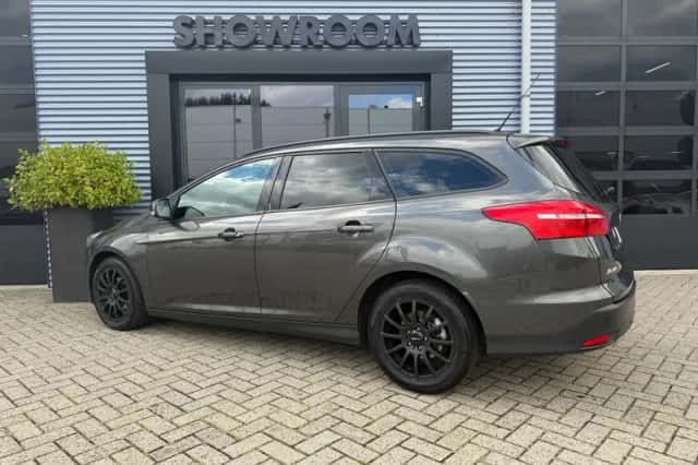 Ford Focus (2016) thumbnail 5