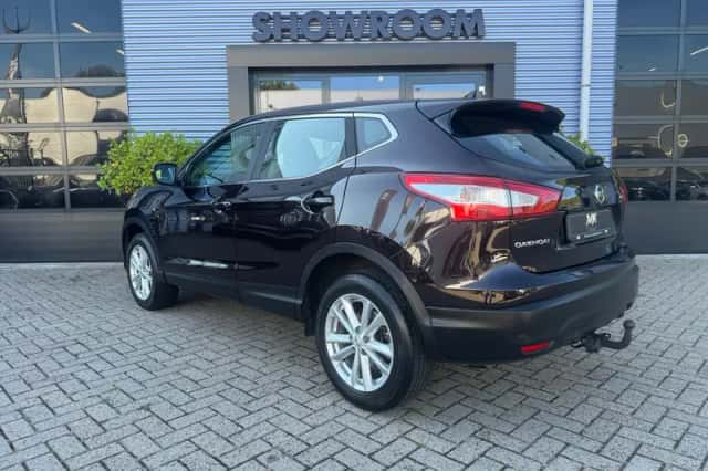 Nissan Qashqai (2015) thumbnail 5