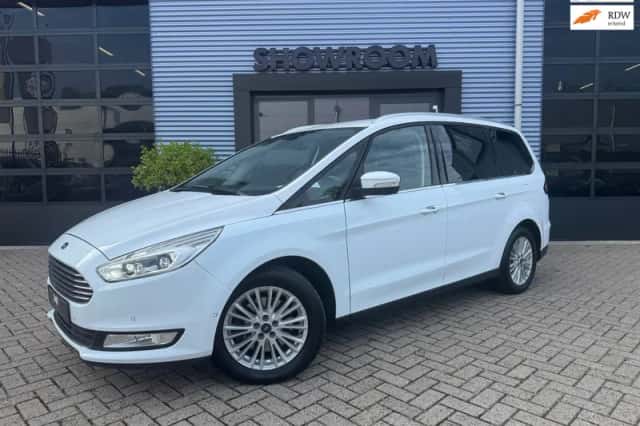 Ford Galaxy (2017) thumbnail 1