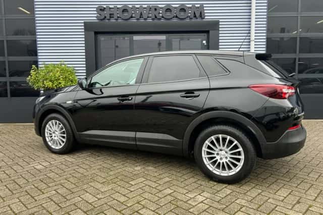 Opel Grandland X (2019) thumbnail 3