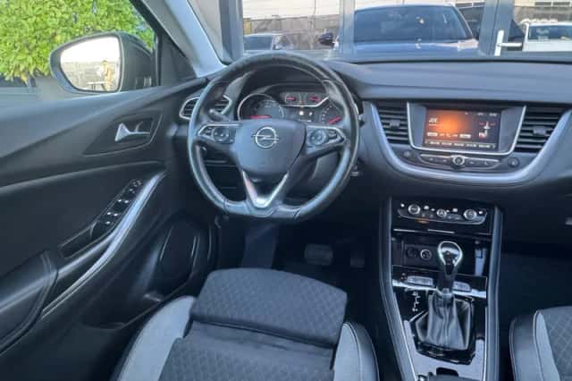 Opel Grandland X (2020) thumbnail 2