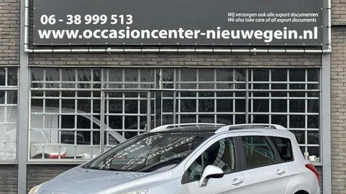 Peugeot 308 (2009) — foto 1