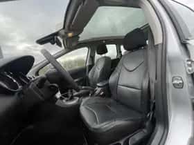 Peugeot 308 (2009) thumbnail 11