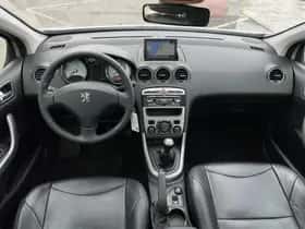 Peugeot 308 (2009) thumbnail 10
