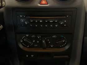 Peugeot 1007 (2005) thumbnail 12