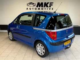 Peugeot 1007 (2005) thumbnail 4