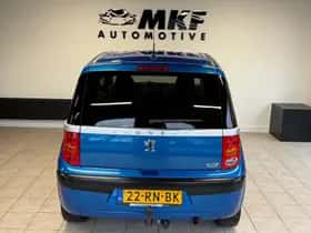 Peugeot 1007 (2005) thumbnail 7