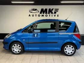 Peugeot 1007 (2005) thumbnail 8