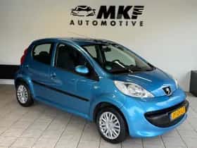 Peugeot 107 (2008) thumbnail 3