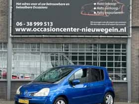Renault Modus (2008) thumbnail 2