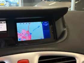 Renault Grand Scénic (2009) thumbnail 12