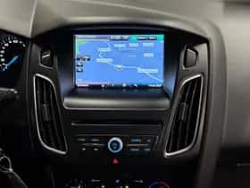 Ford Focus (2015) thumbnail 12