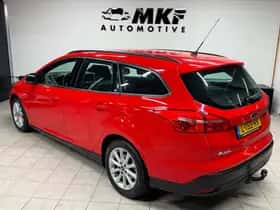 Ford Focus (2015) thumbnail 4