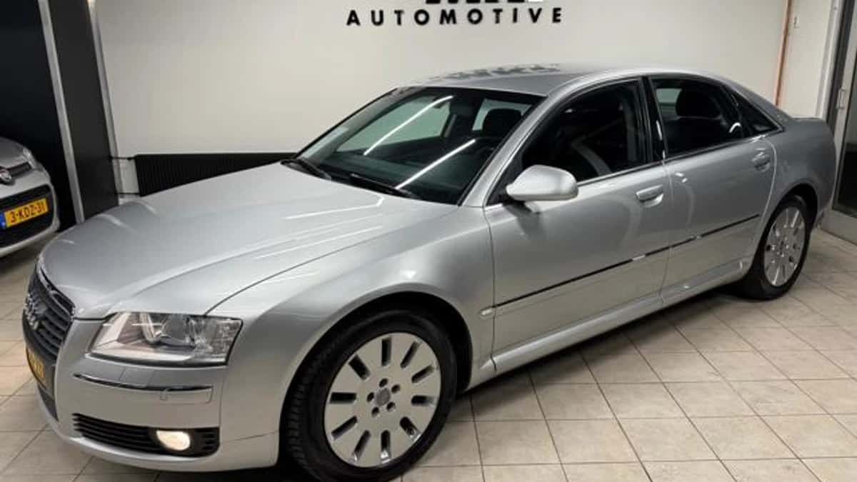 Audi A8 (2006) — foto 1