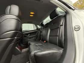 Audi A8 (2006) thumbnail 12