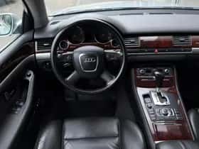 Audi A8 (2006) thumbnail 13