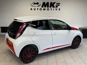 Toyota Aygo (2015) thumbnail 5