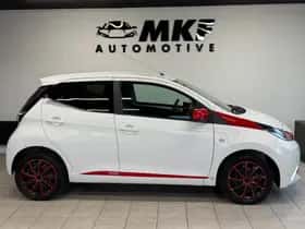 Toyota Aygo (2015) thumbnail 8