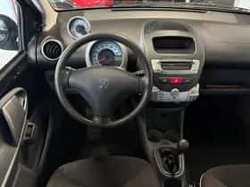 Peugeot 107 (2011) thumbnail 13