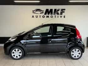 Peugeot 107 (2011) thumbnail 8