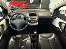 Peugeot 107 (2012) thumbnail 9