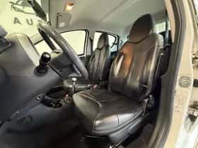 Peugeot 107 (2012) thumbnail 10