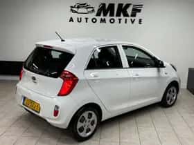 Kia Picanto (2012) thumbnail 5