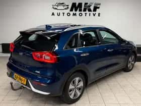 Kia Niro (2016) thumbnail 5