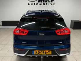 Kia Niro (2016) thumbnail 7