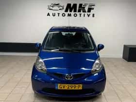Toyota Aygo (2008) thumbnail 6