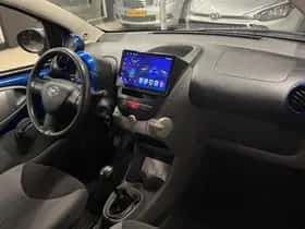 Toyota Aygo (2008) thumbnail 10