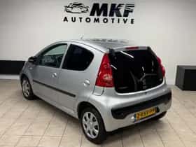 Peugeot 107 (2010) thumbnail 4