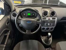 Ford Fiesta (2008) thumbnail 13