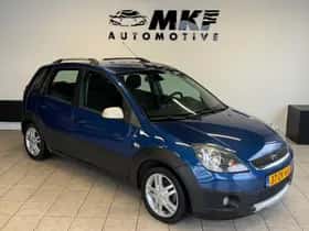 Ford Fiesta (2008) thumbnail 3